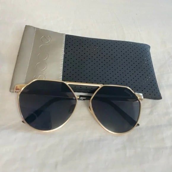 Sloane | Men | Sunglasses | Isak in Gold/Black | Preloved - Picture 2 of 7